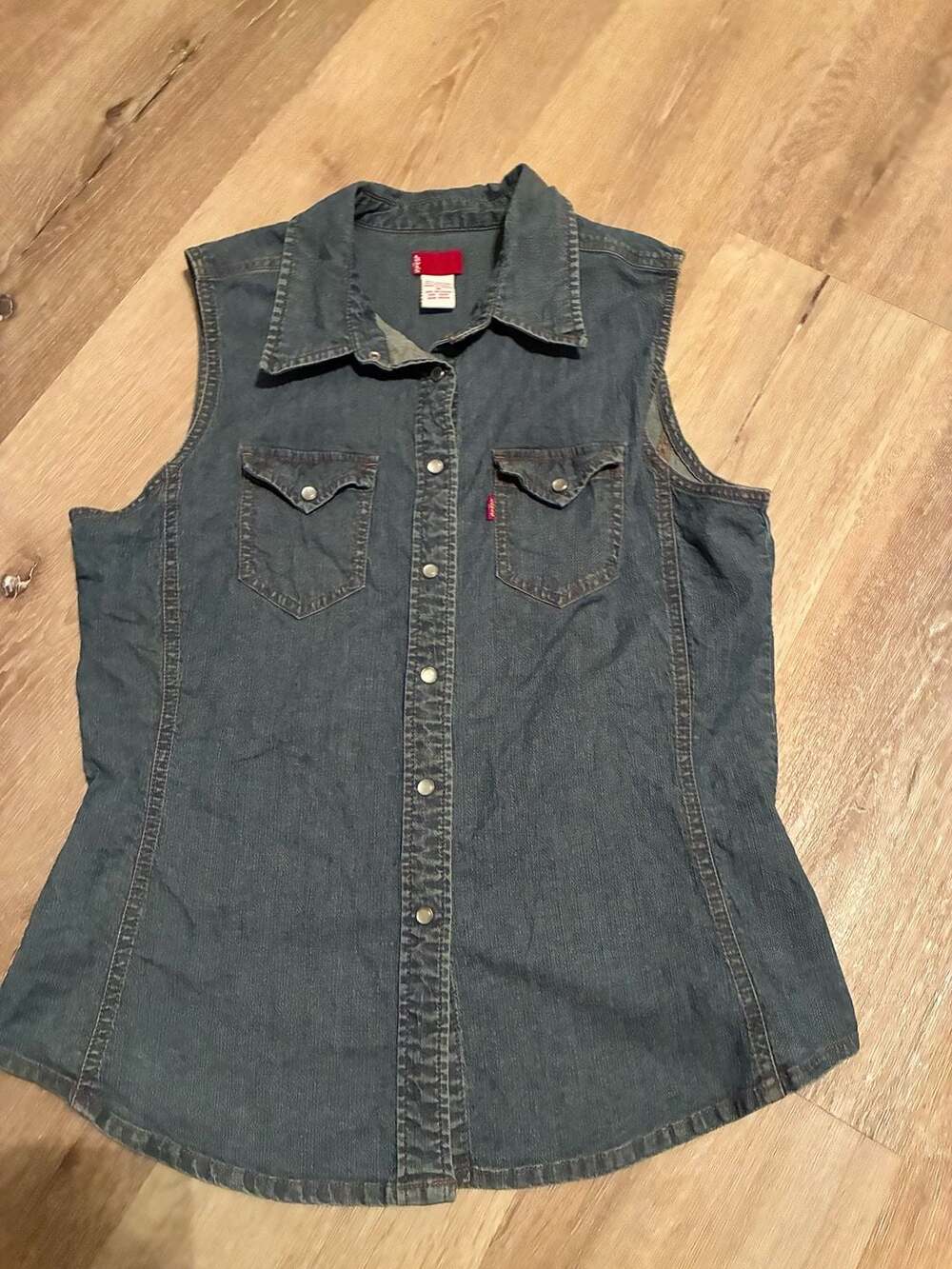 Levi's Women's Denim Sleeveless Western Shirt Vest Size M